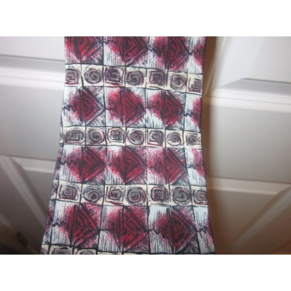 Bert Pulitzer maroon gray  Geometric Mens Necktie Tie 100% Silk 58